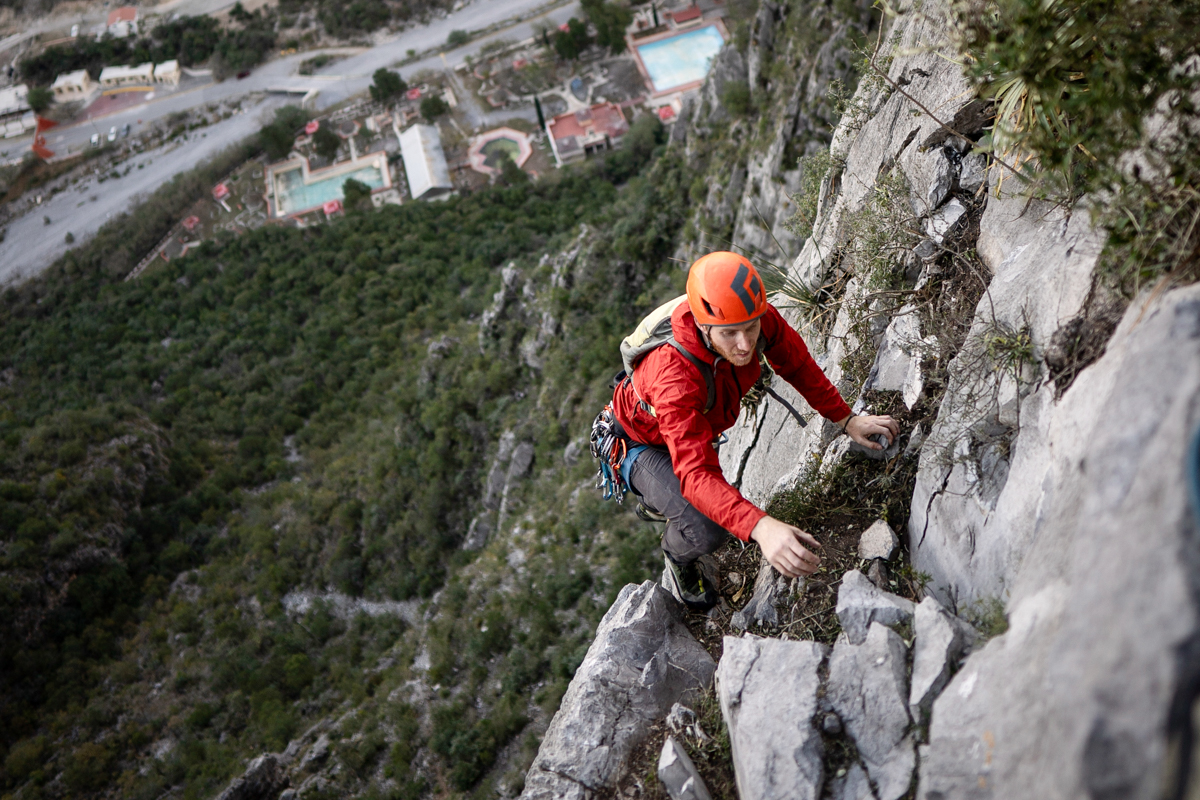 Climbing Quickdraws (multipitch climbing in EPC in Mexico)